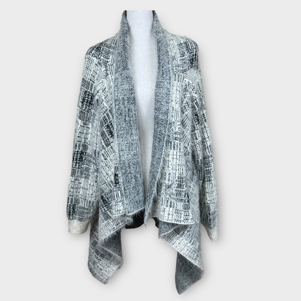 Ethyl Open Front Waterfall Cardigan Women M‎ Black White Cozy Soft Plush Sweater